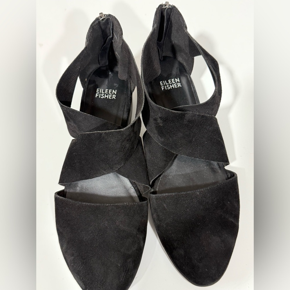 EILEEN FISHER  Black cross strap closed toe sandal size 8 - Picture 8 of 8